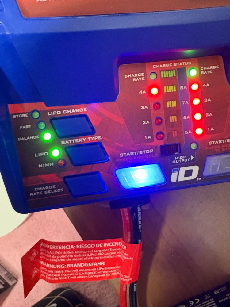 알씨) 트랙사스 EZ 피크듀얼 충전기 이미지