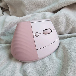 로지텍 LIFT 버티컬 무소음 손목보호 마우스 이미지