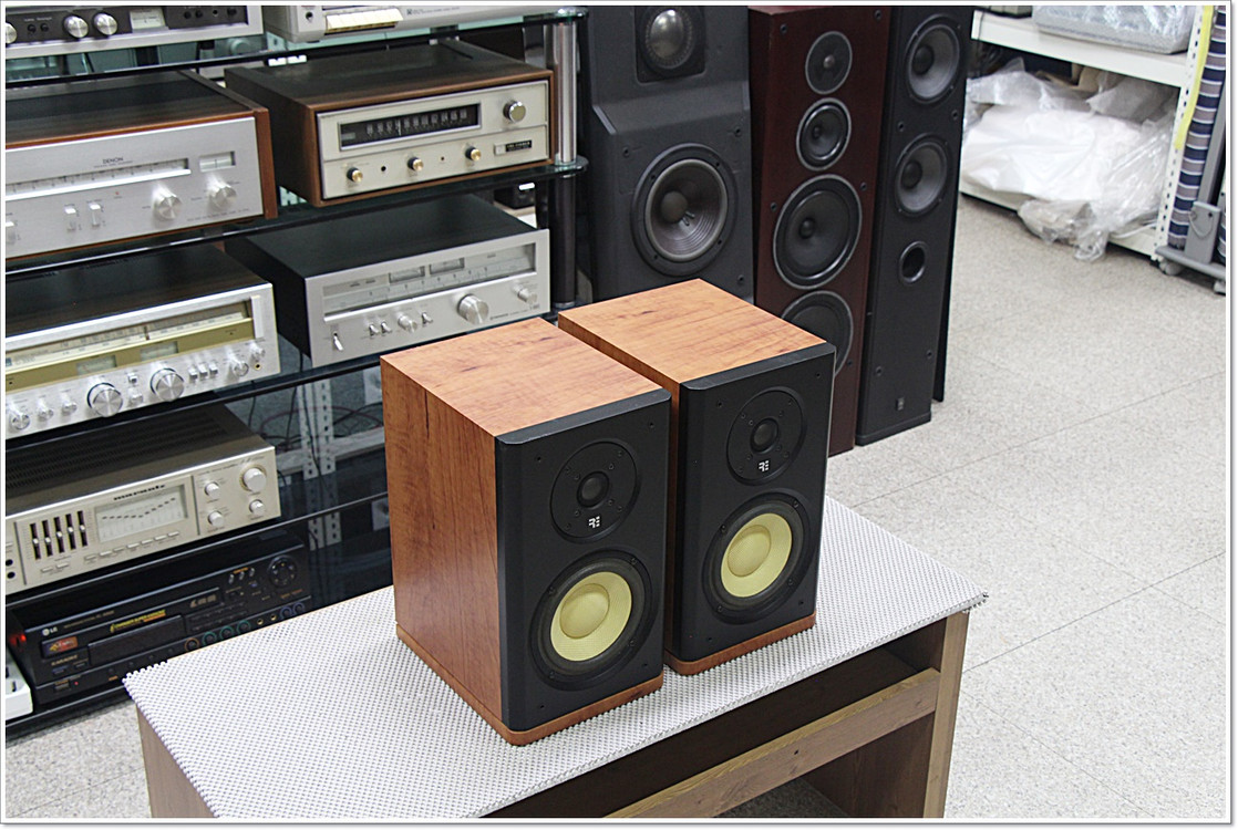 RE(리본에너지) A급 북쉘프 스피커 모델 MUSO M150 이미지