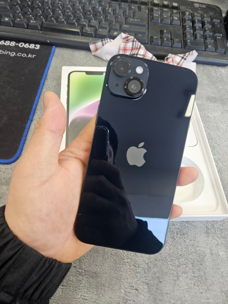 애플 아이폰14플러스 정품판매 무잔상 93프로배터리정품 이미지