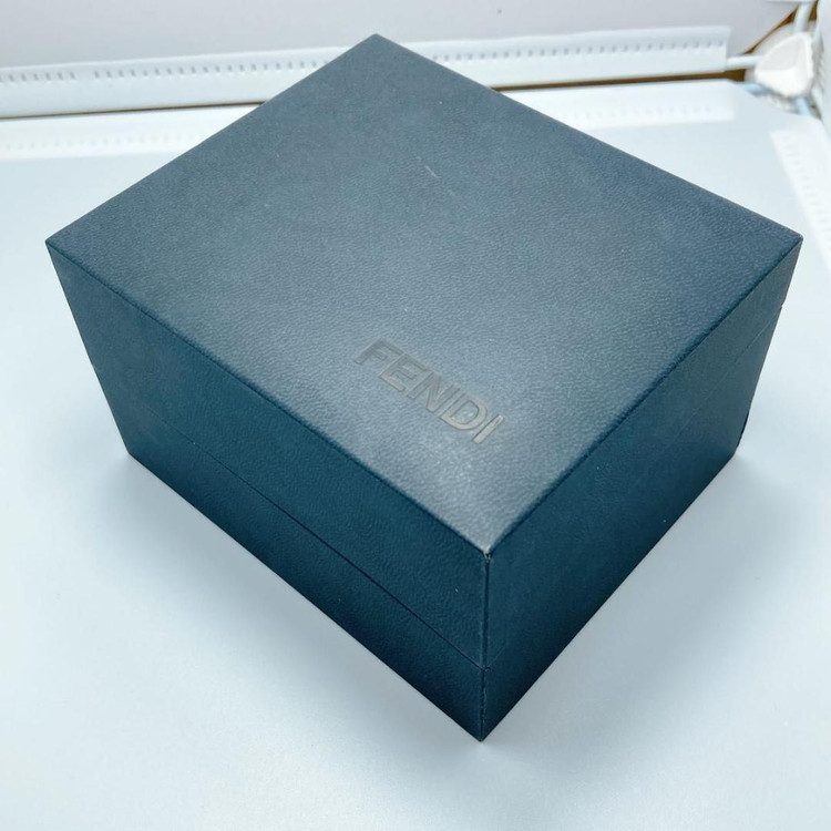 FENDI 펜디 데이트 라운드 손목시계 이미지