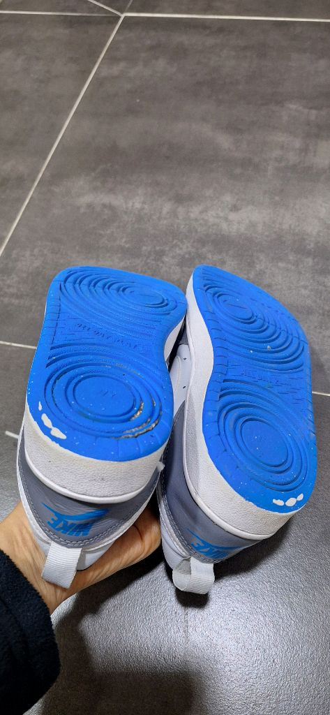 나이키 코트 버로우 운동화(240size) 이미지