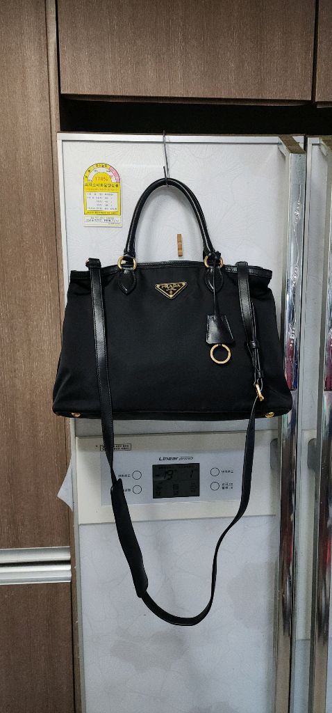 프라다 테수토 소프트 가방/ 루이비통 몽수리 백팩 이미지