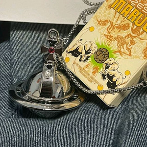 비비안 웨스트우드 orb 라이터 목걸이 이미지