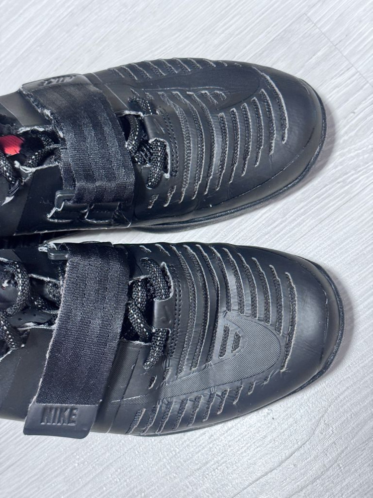 나이키 플라이와이어 블랙 Flywire 역도화 올블랙 250 이미지