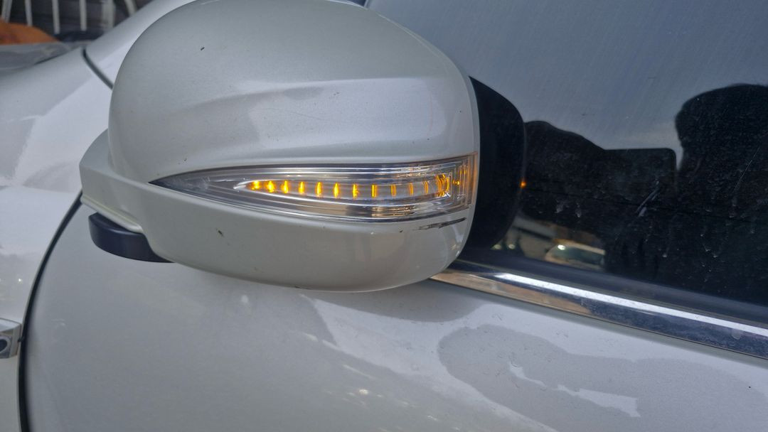 렉스턴w 사이드미러 좌우 한쌍팝니다(10p,개당가격) 이미지