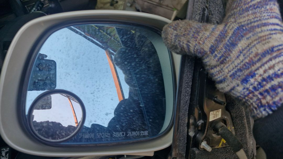 렉스턴w 사이드미러 좌우 한쌍팝니다(10p,개당가격) 이미지