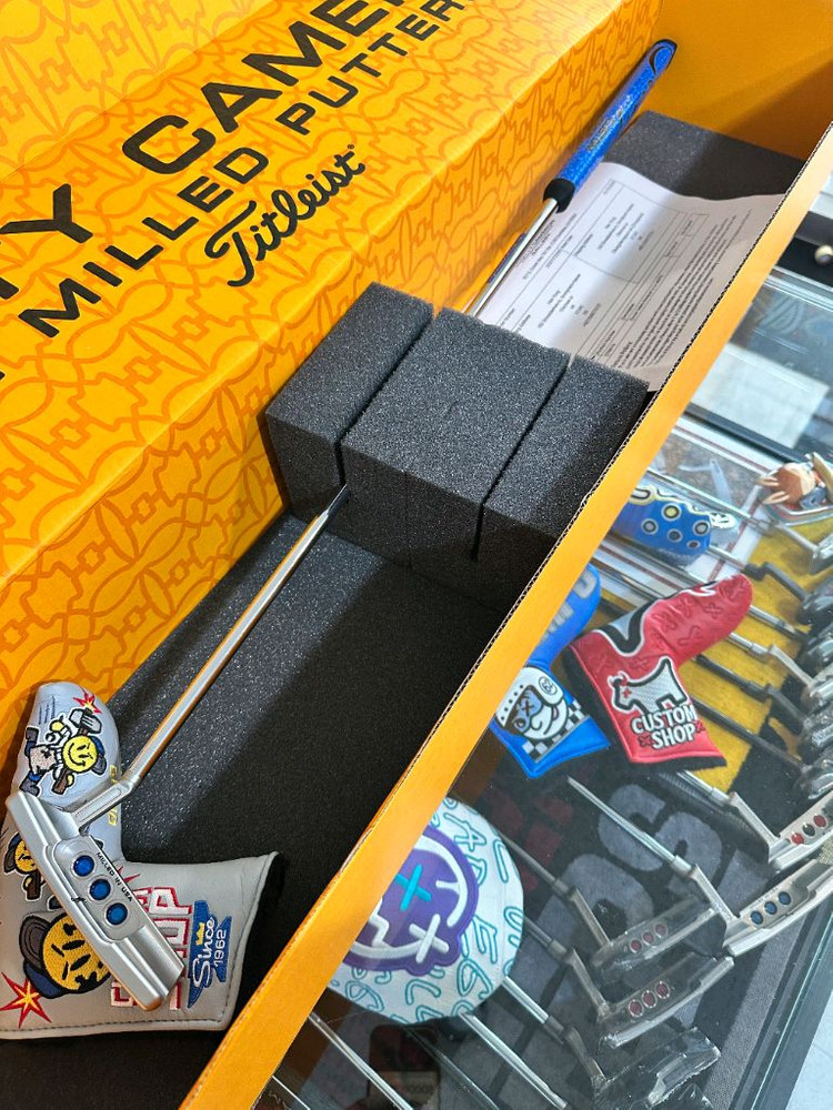 가격내림 급매스카티 카메론 모토 한정판 퍼터 헤드커버 포함 이미지