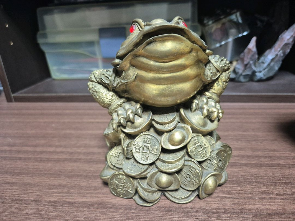떡뚜꺼비 황동 장식품 이미지