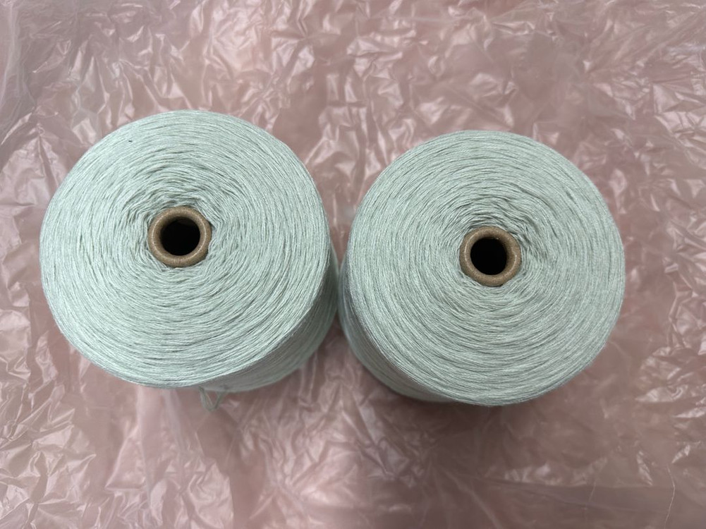 소프트아크릴4합 연민트2콘 약1키로 -뜨개질 털실 콘사 코바늘 대바늘 이미지