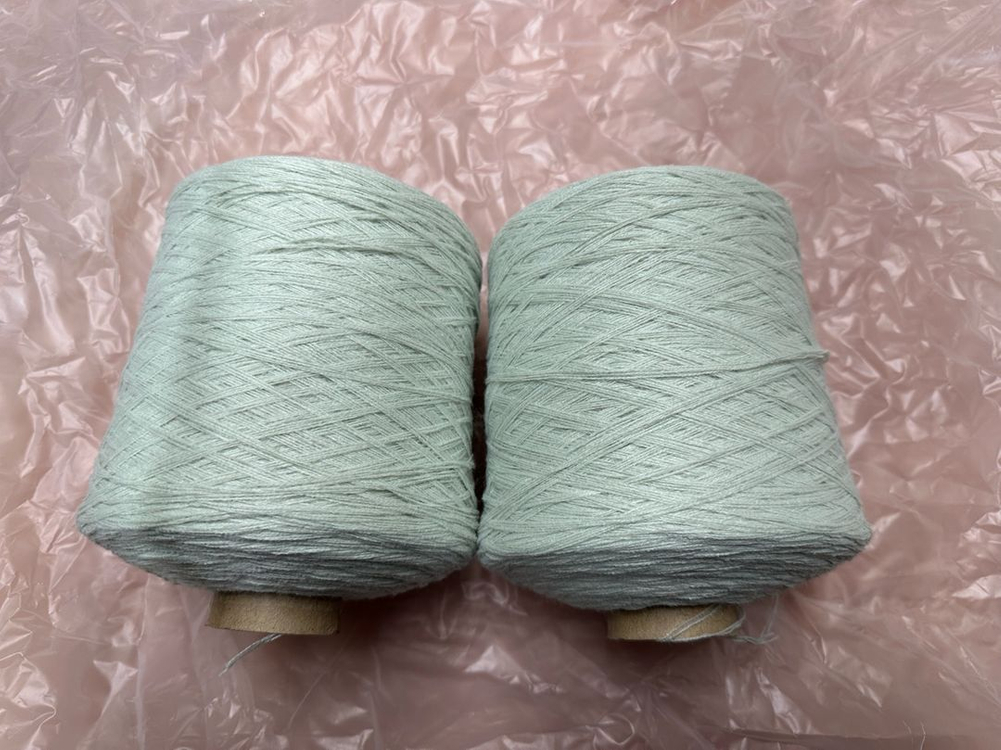 소프트아크릴4합 연민트2콘 약1키로 -뜨개질 털실 콘사 코바늘 대바늘 이미지