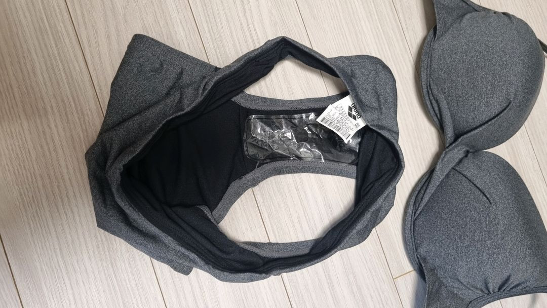 새상품 아레나비키니수영복 이미지