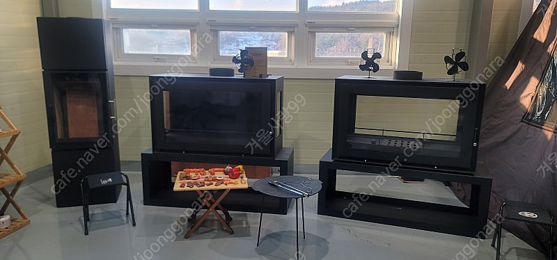 대형 화목난로 벽난로 팝니다 미사용 3면내열유리 (전시품팝니다.) 이미지