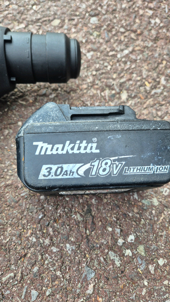 정품 마끼다 18v dhr171 함마드릴 +dtd153임팩드릴+충전기.배터리 일괄 이미지