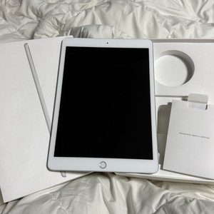 태블릿 64GB WiFi 이미지