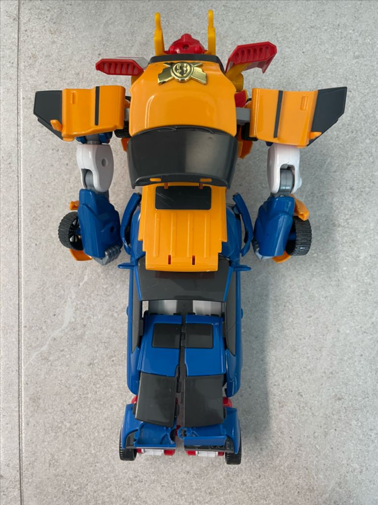 또봇 폭풍스핀타이탄 이미지