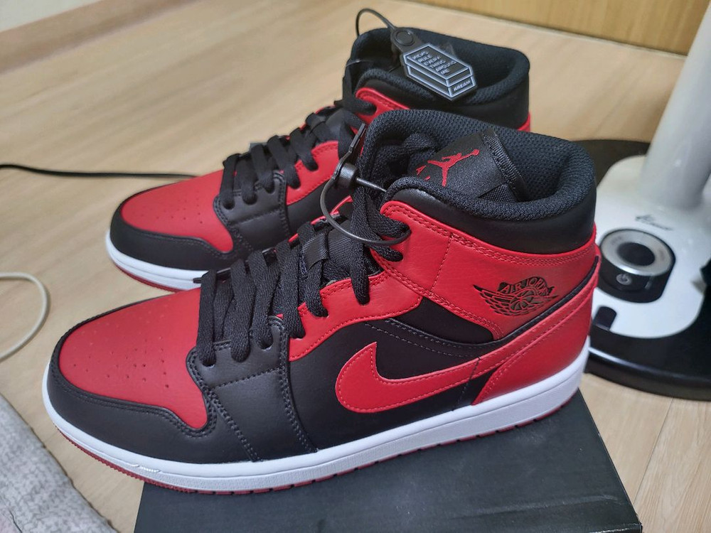 조던 1 미드 브레드 밴드 265새상품 팝니다 이미지