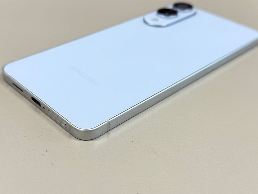 (68만원) 갤럭시S25엣지 블루 256G 깨끗한 새상품급 단말기 정상해지완료 이미지