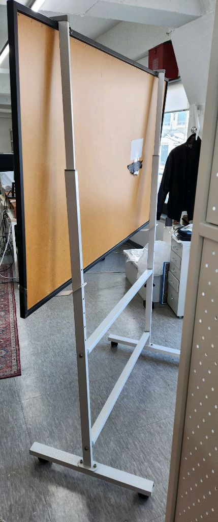 이동식 스탠드 블랙우드 자석 화이트보드 (150x90) 팝니다 이미지