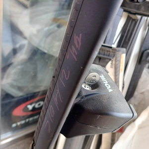 유일캐리어 yi-180wb 블랙 가로바 싼타페dm 및 팰리세이드용 각각 중고 판매 이미지