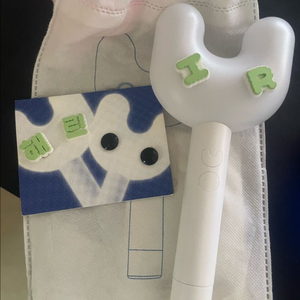 뉴진스 응원봉 빙키봉 이미지
