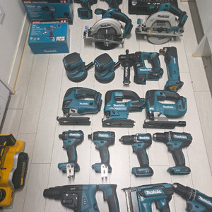 마끼다 여러가지 직쏘 컷쏘 멀티커터 그라인더 임팩 함마드릴 스킬 송풍기 밴드쏘 실리콘건 더스트건 라디오 스피커 메거 이미지