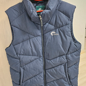 네파 남성 패딩조끼 이미지