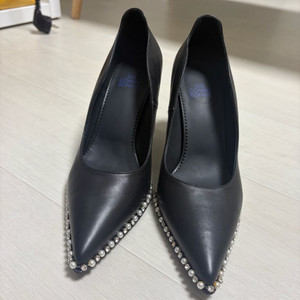 슈콤마보니 스터드 장식 하이힐235 이미지