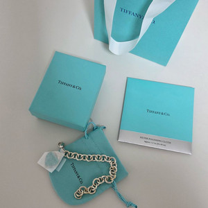 티파니앤코 리턴투 하트 체인 팔찌 이미지