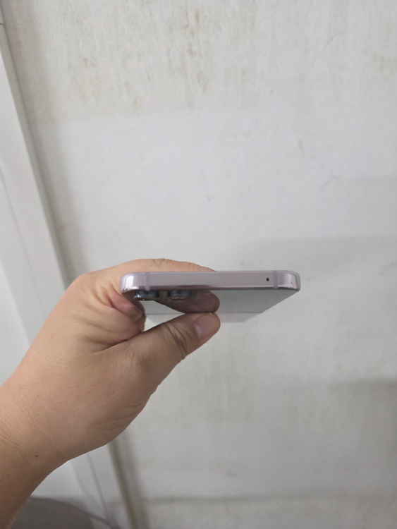 갤럭시 Z플립5 라벤더 256기가 SS급 팝니다 이미지