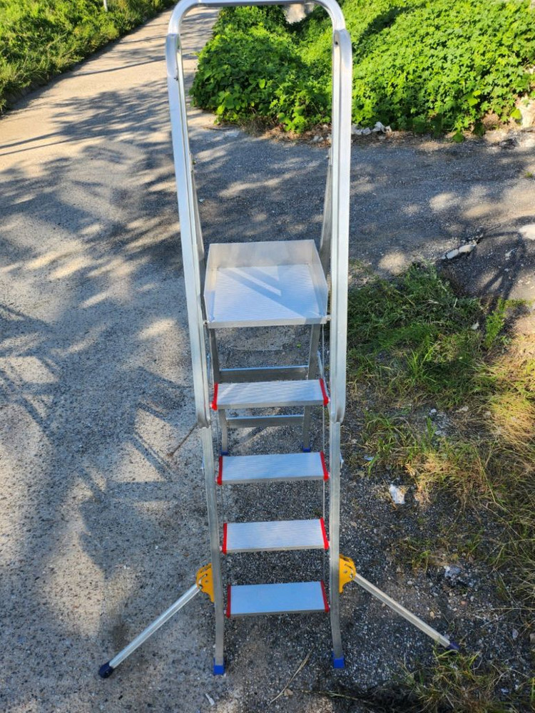 금창산업 안전발판 말비계 5단 사다리 상태좋음 경기광주 이미지