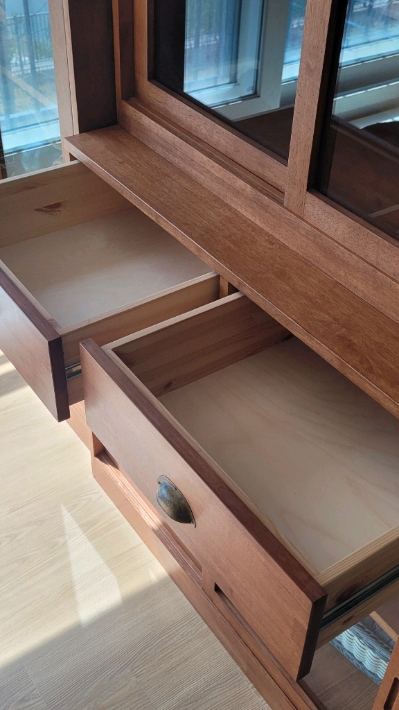 원목 유리 슬라이딩 장식장 (그릇장) 판매합니다 이미지