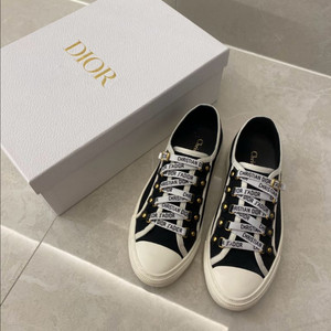 디올 스니커즈 운동화 이미지