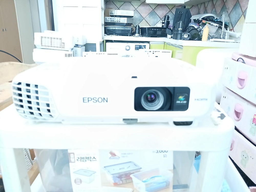 반값 이번주만 23년구매앱손eb-x41 x51소형 빔프로젝터 중고 34000안시 이미지