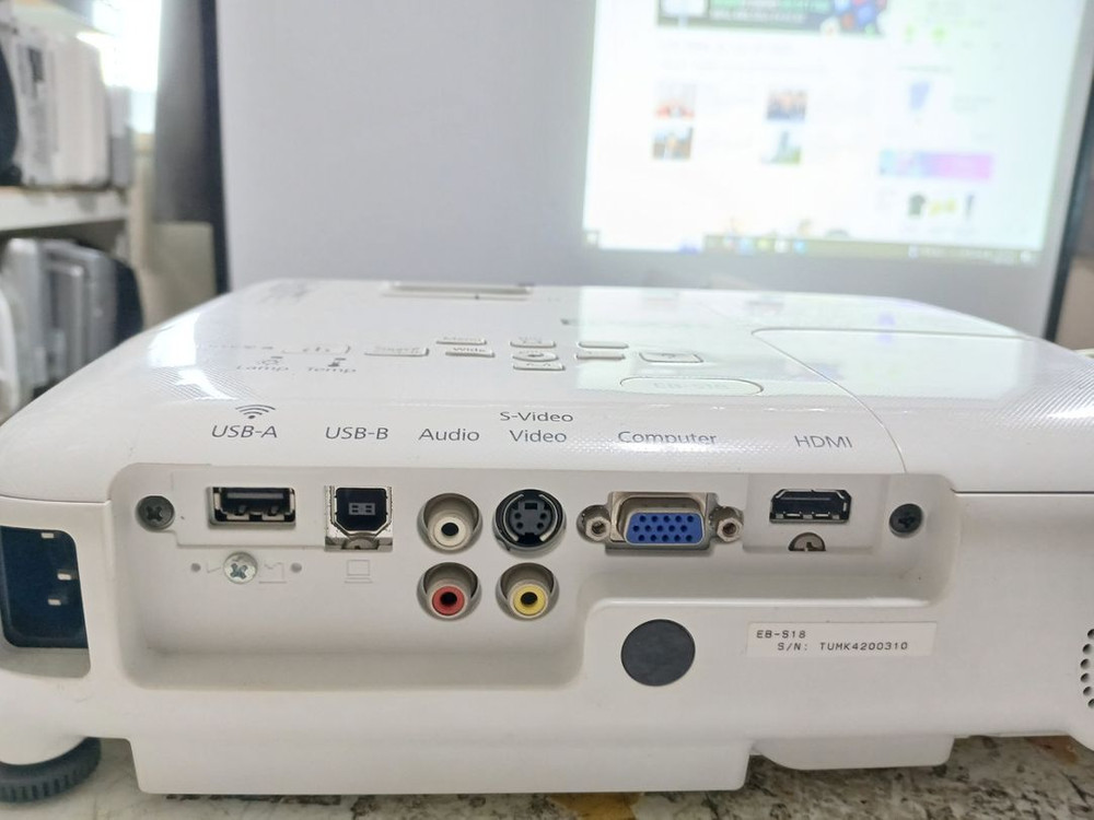 반값 이번주만 23년구매앱손eb-x41 x51소형 빔프로젝터 중고 34000안시 이미지