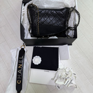 샤넬 가브리엘 호보 뉴미듐 / 코코 크러쉬 스트랩 한정판 이미지