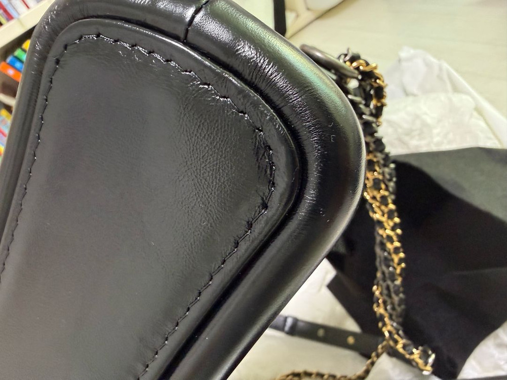 샤넬 가브리엘 호보 뉴미듐 / 코코 크러쉬 스트랩 한정판 이미지