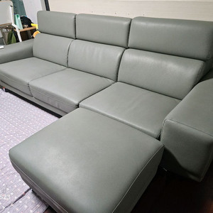 4인용 소파 이미지