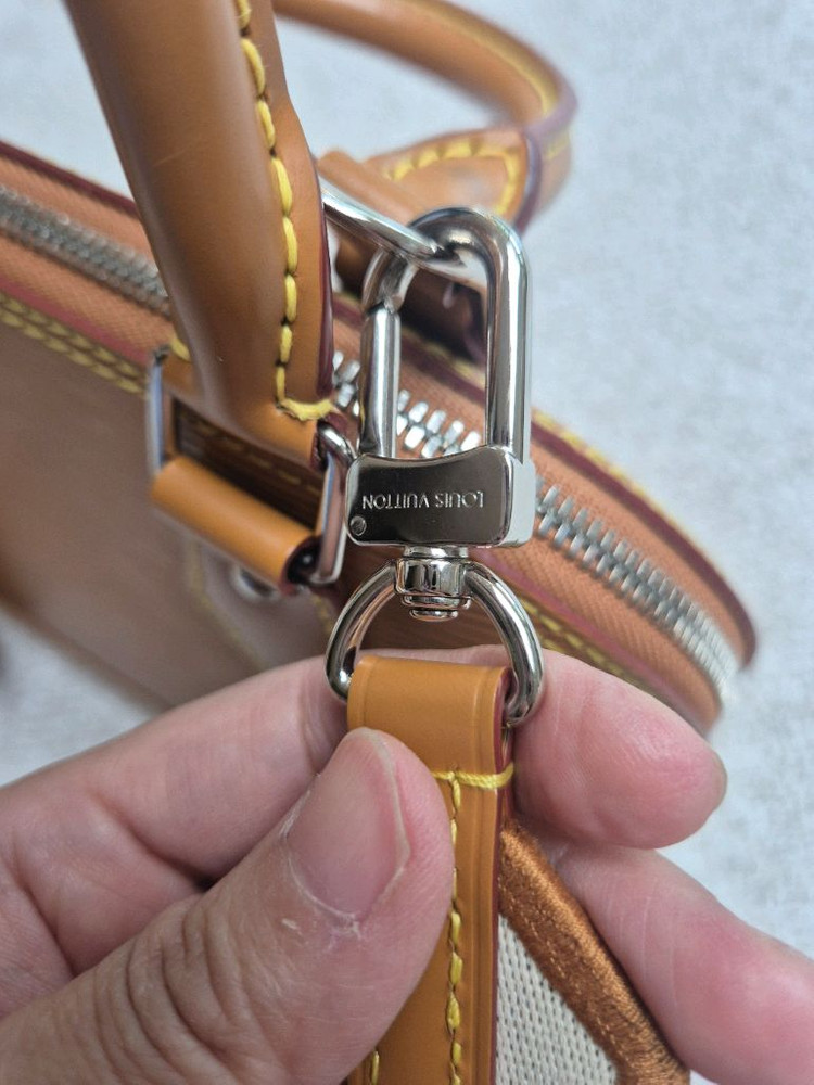 루이비통 정품 알마 BB 이미지