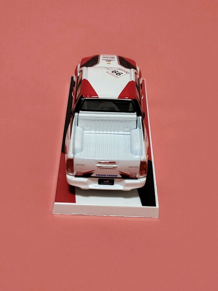 토요타 하이럭스 레이싱버전 1:64 다이캐스트 차량 이미지