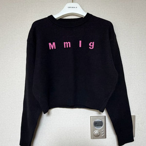 Mmlg 엠엠엘지 블랙 로고 니트. 프리사이즈. 보관만한 새상품. 이미지