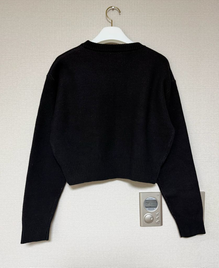 Mmlg 엠엠엘지 블랙 로고 니트. 프리사이즈. 보관만한 새상품. 이미지