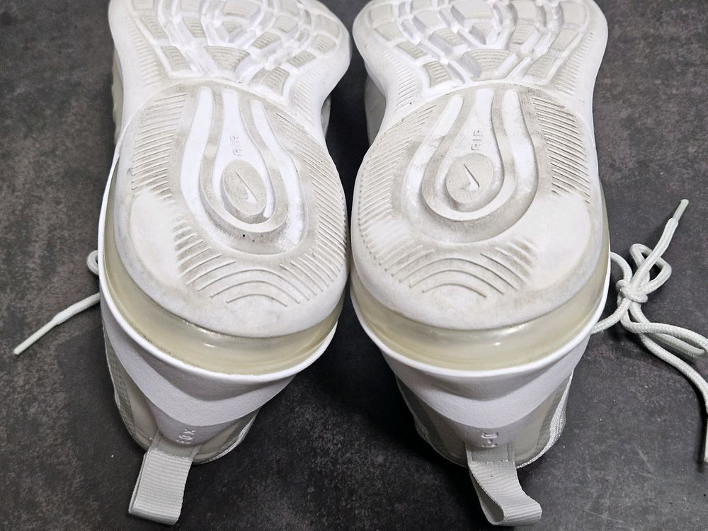 에어맥스 운동화 240mm 이미지