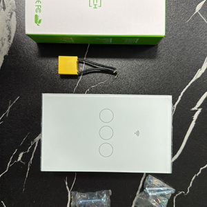 스마트 스위치 3구 이미지