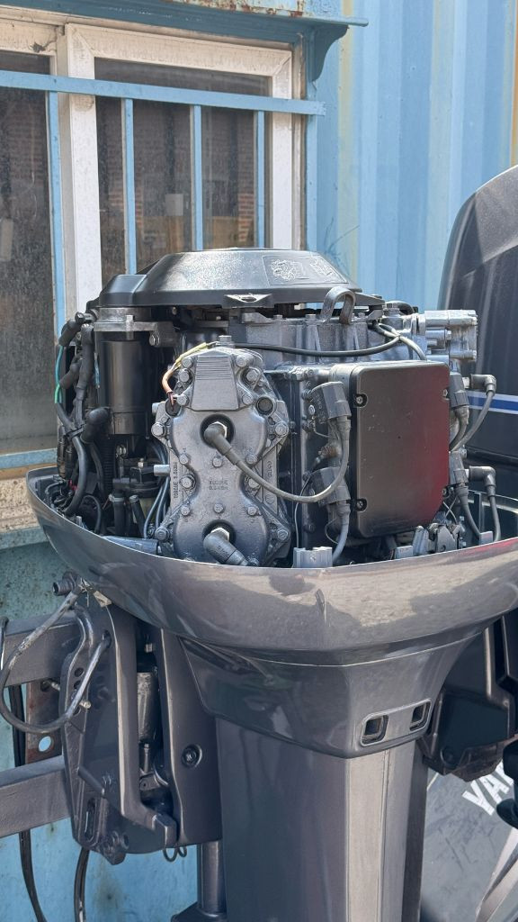 야마하 선외기 140마력 이미지