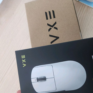 잠자리 마우스 VXE 새상품 판매 이미지