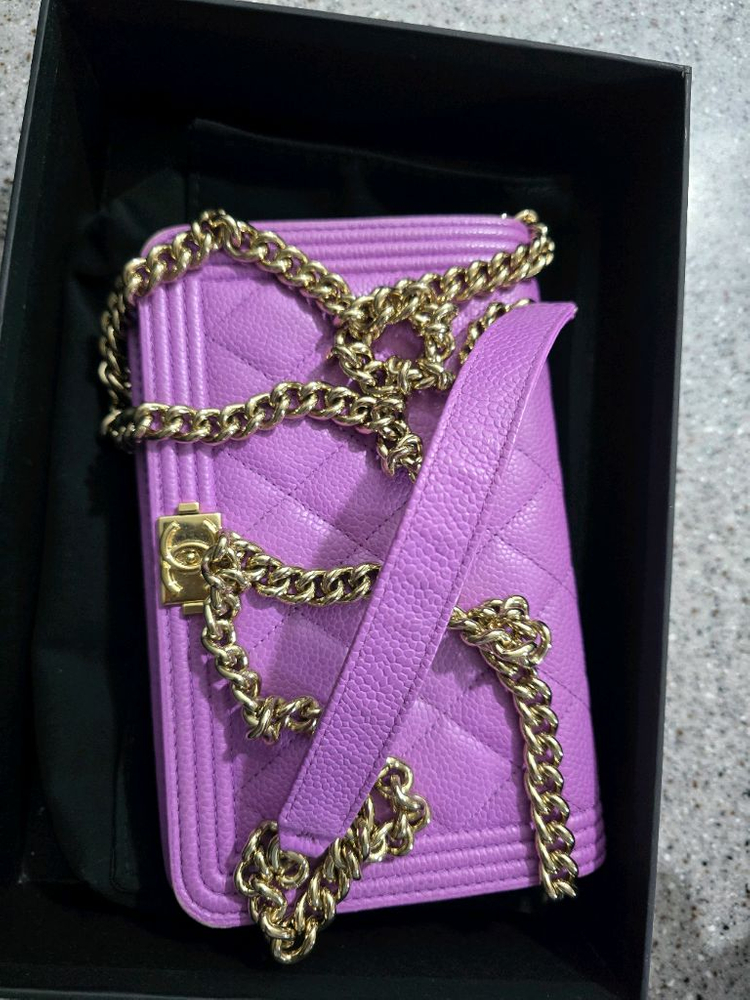 [정품]샤넬 보이 샤넬 여성 캐비어 쉐브론 WOC 체인 숄더 크로스백 금장 퍼플 이미지