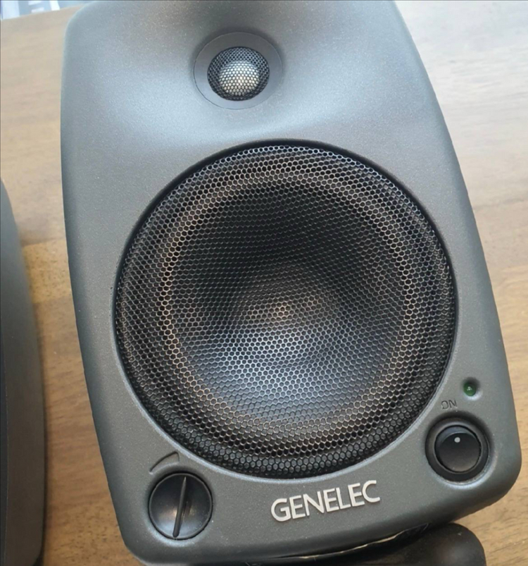제네렉 GENELEC 8030A 액티브모니터스피커 이미지