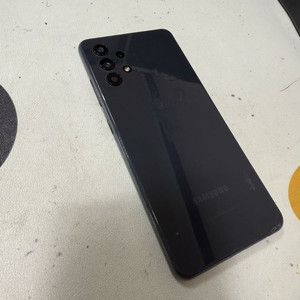 갤럭시A32 이미지