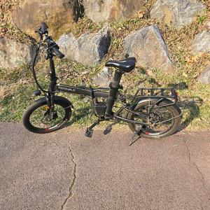 모토벨로 XT7 전기자전거 이미지